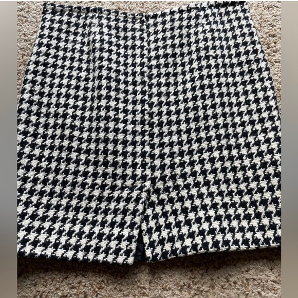 TRINA Turk houndstooth wool skirt size 6 - Picture 2 of 4